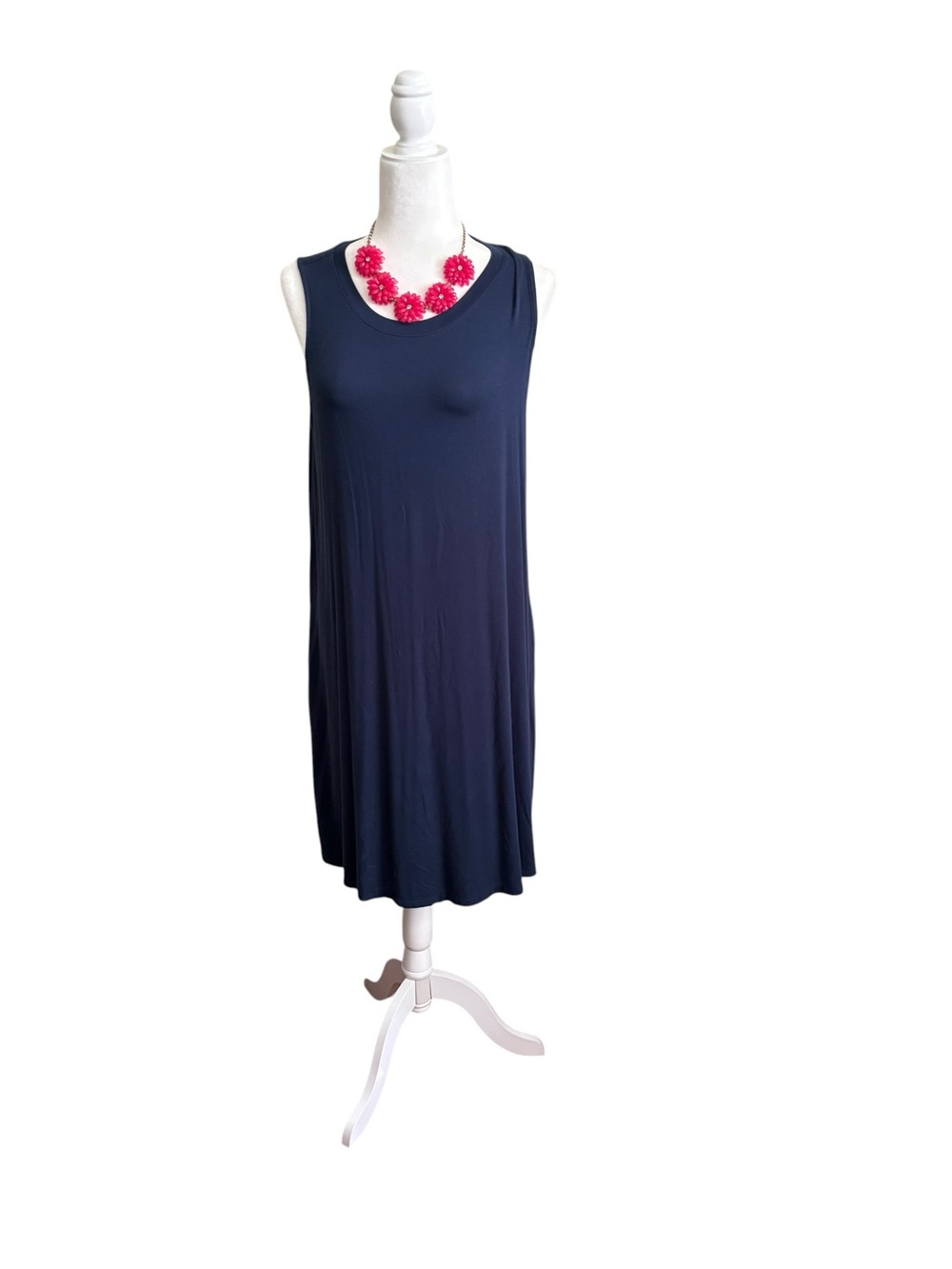 Sleeveless dress